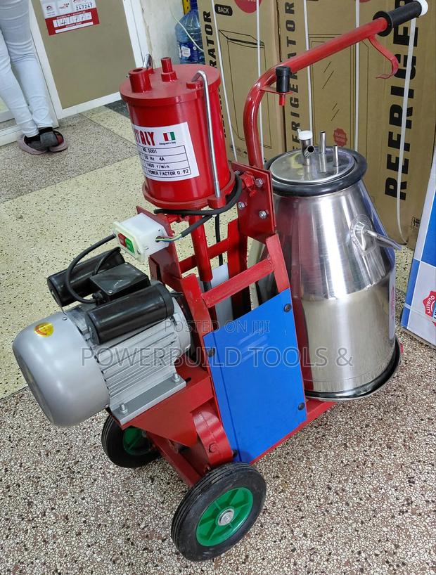 Kmax Italy Single Bucket/Barrel Milking Machine 40l Single Phase - thumbnail 3