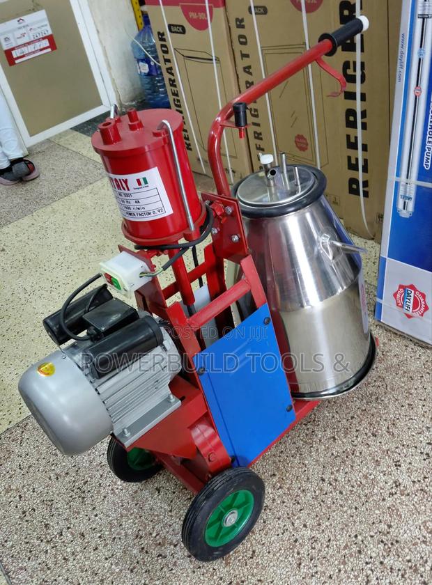 Kmax Italy Single Bucket/Barrel Milking Machine 40l Single Phase - thumbnail 5