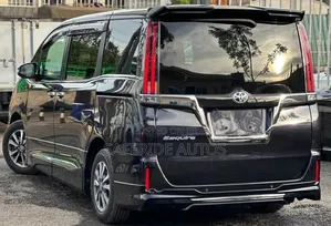 Toyota Esquire 2020 Black
