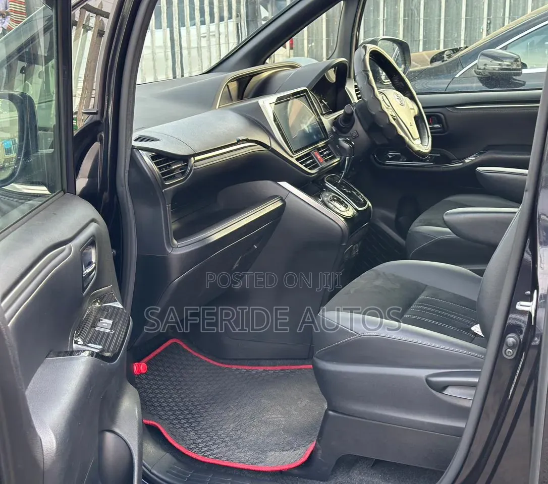 Toyota Esquire 2020 Black