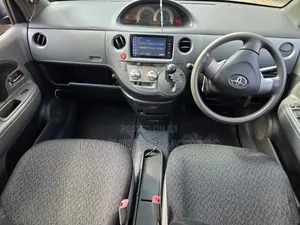 Toyota Sienta 2015 Blue