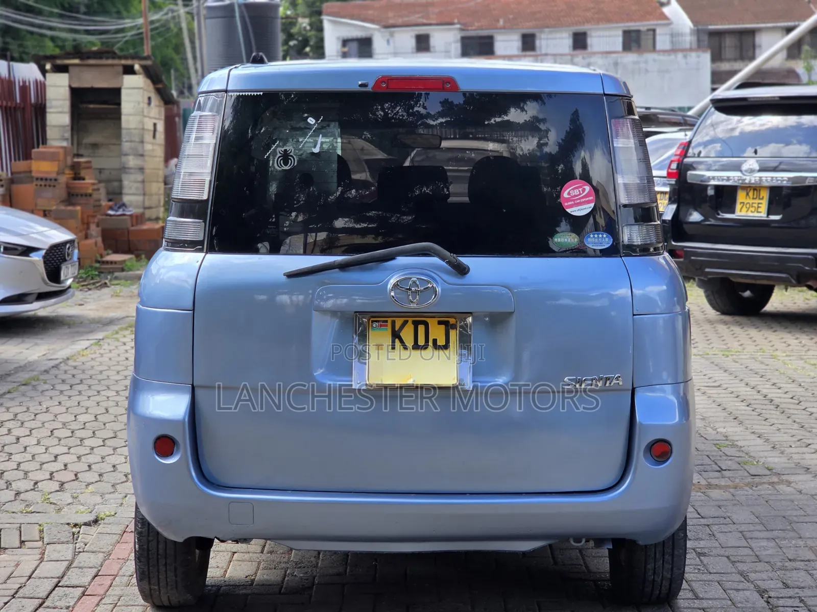 Toyota Sienta 2015 Blue