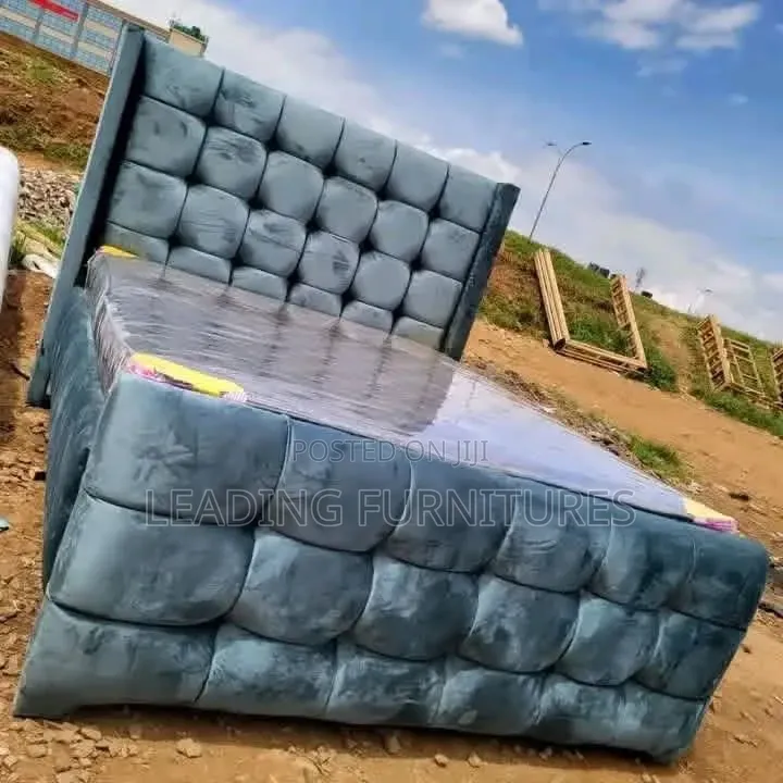 Standard Quality King Size 5x6 Gray + Super High Density Mattress