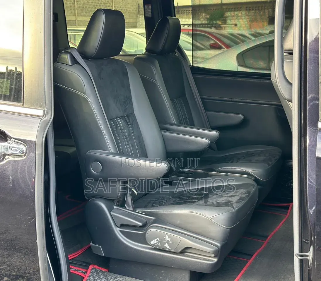 Toyota Esquire 2020 Black