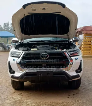 Toyota Hilux 2020 White