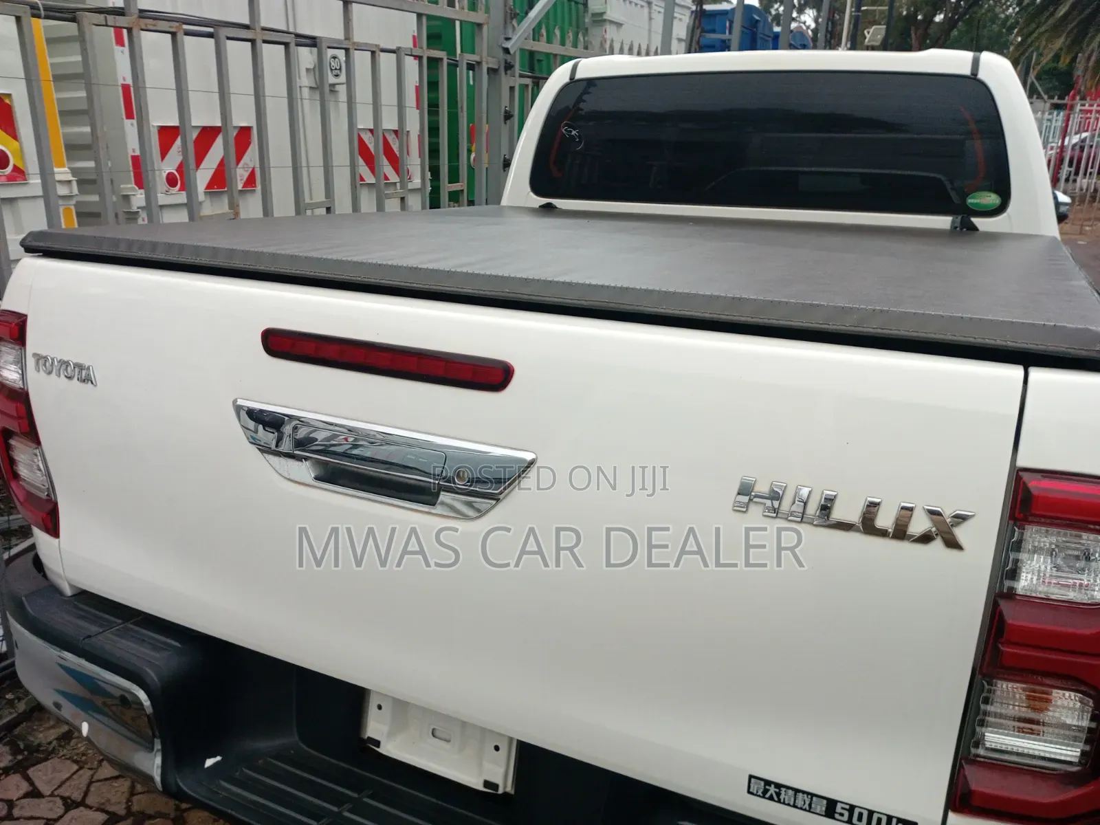 Toyota Hilux 2020 White