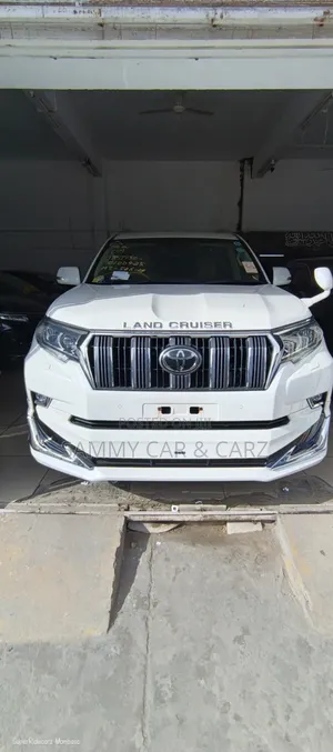 Toyota Land Cruiser Prado 2019 White
