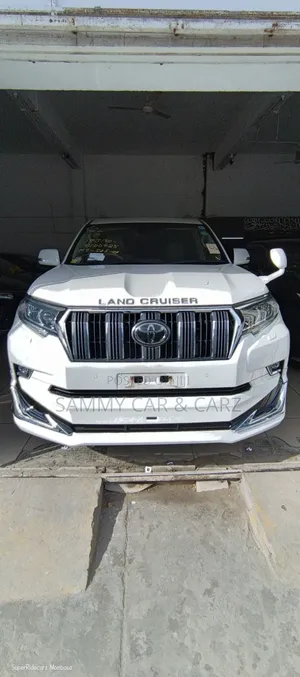 Toyota Land Cruiser Prado 2019 White