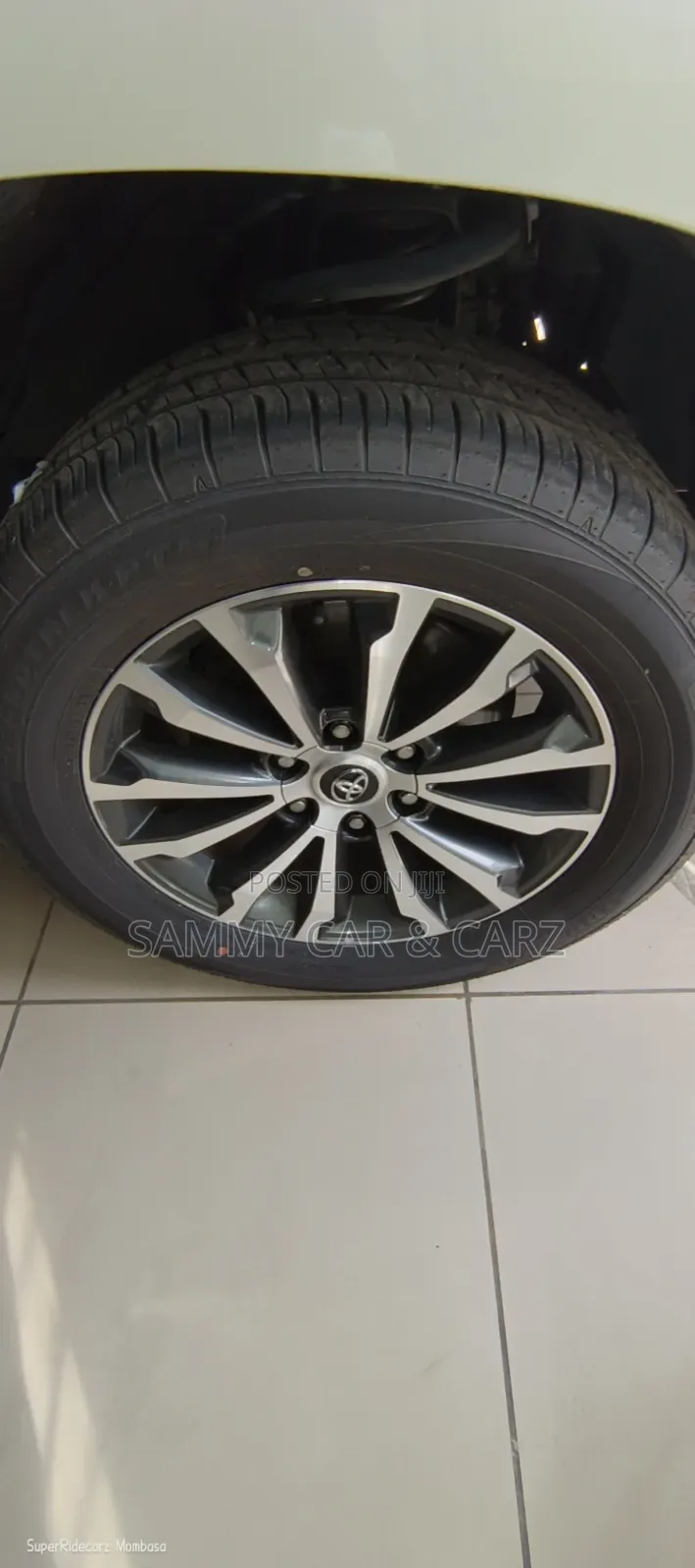 Toyota Land Cruiser Prado 2019 White