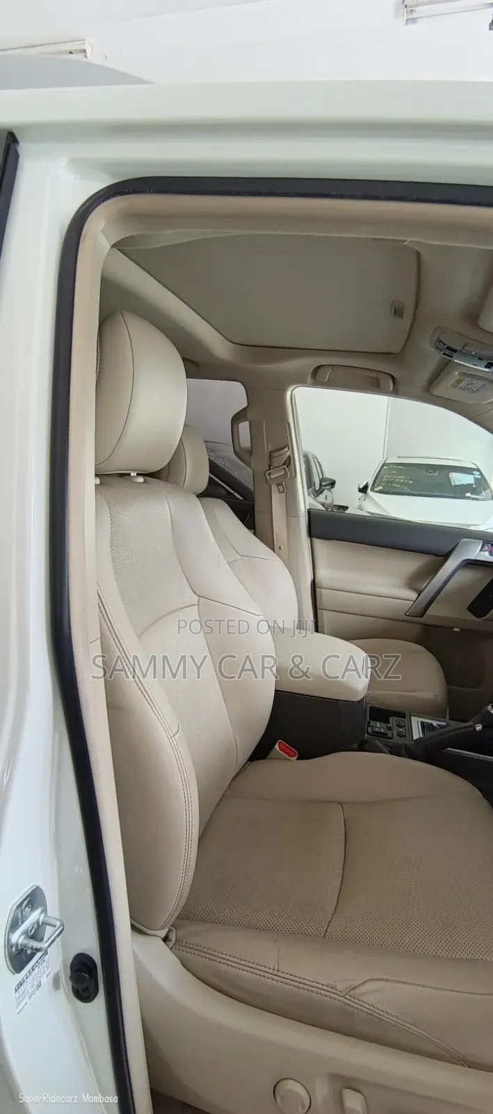 Toyota Land Cruiser Prado 2019 White
