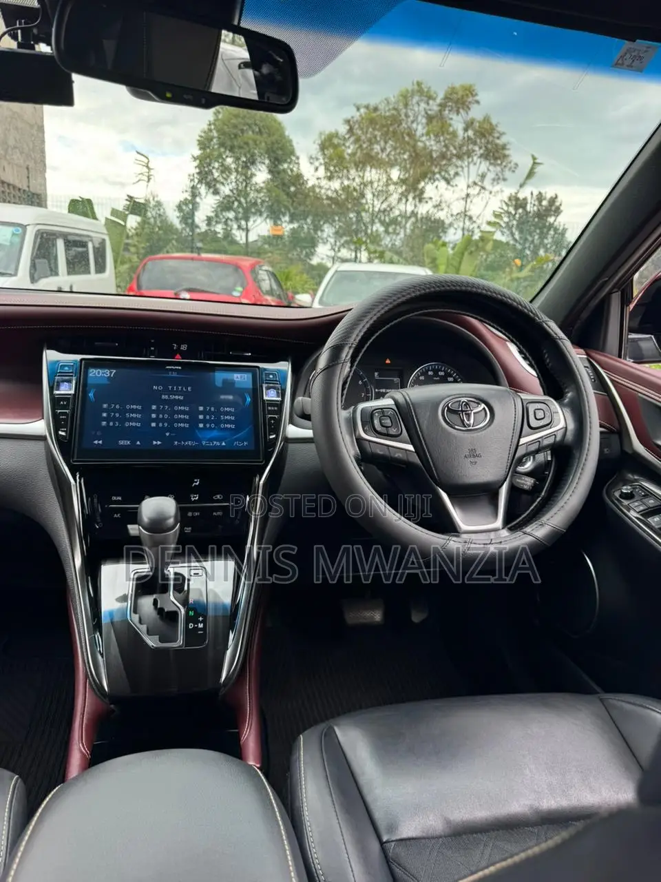 Toyota Harrier 2.0 2018 Red