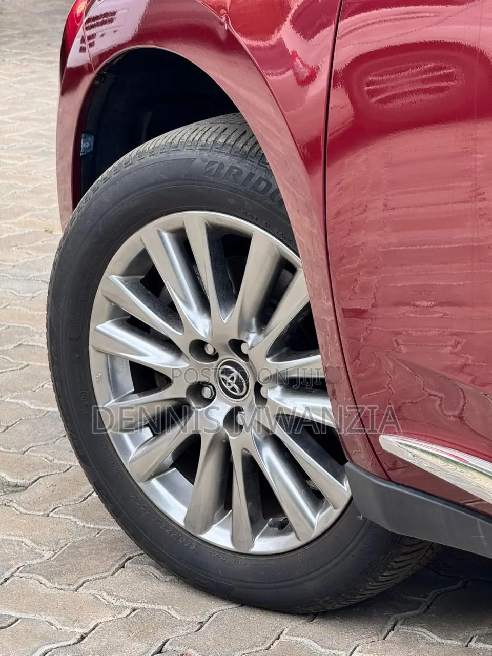 Toyota Harrier 2.0 2018 Red