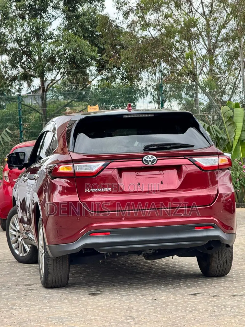 Toyota Harrier 2.0 2018 Red