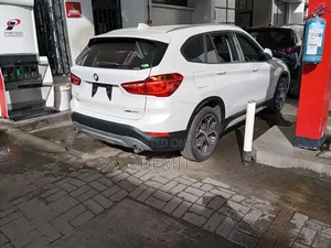 BMW X1 xDrive28i AWD 2019 Pearl