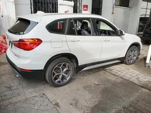 BMW X1 xDrive28i AWD 2019 Pearl