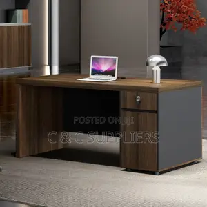 1.6 Meters Executive Office Desk With Fixed Drawers