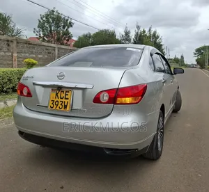 Nissan Bluebird 2008 Gray