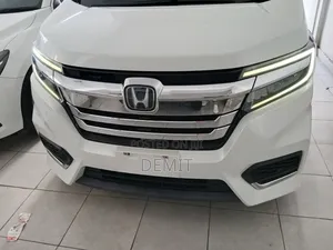 Honda Stepwgn 2019 Pearl