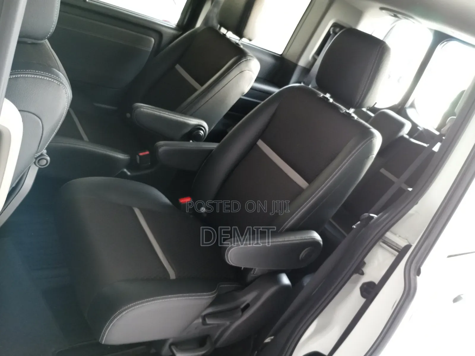 Honda Stepwgn 2019 Pearl