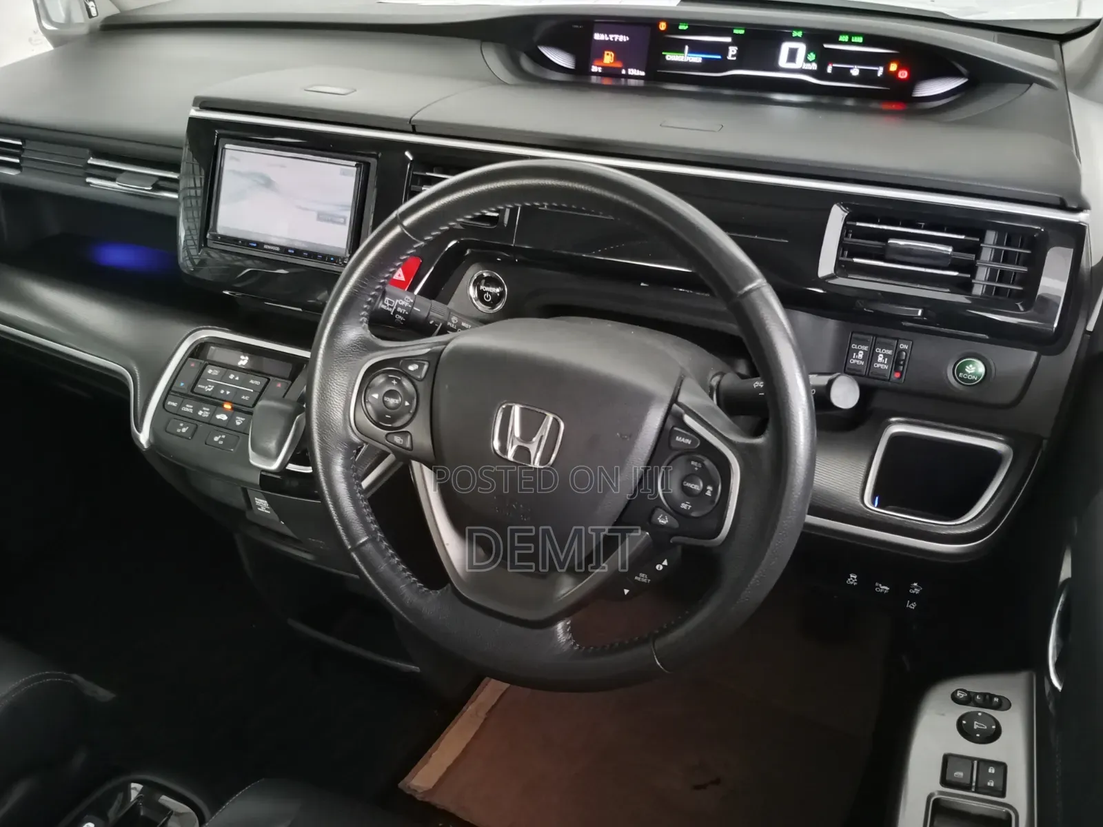 Honda Stepwgn 2019 Pearl