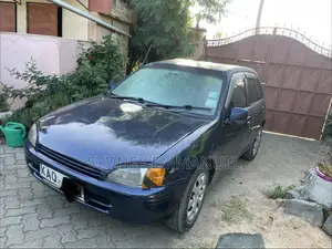 Toyota Starlet 1999 Blue