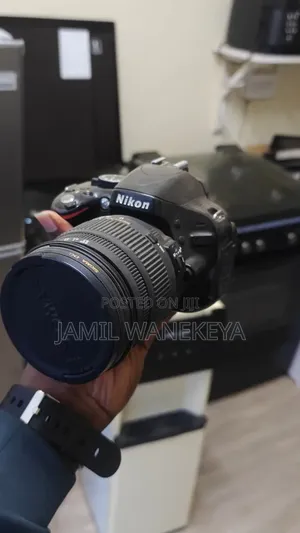 Nikon DSLR Camera + Sigma 18-250mm Lens