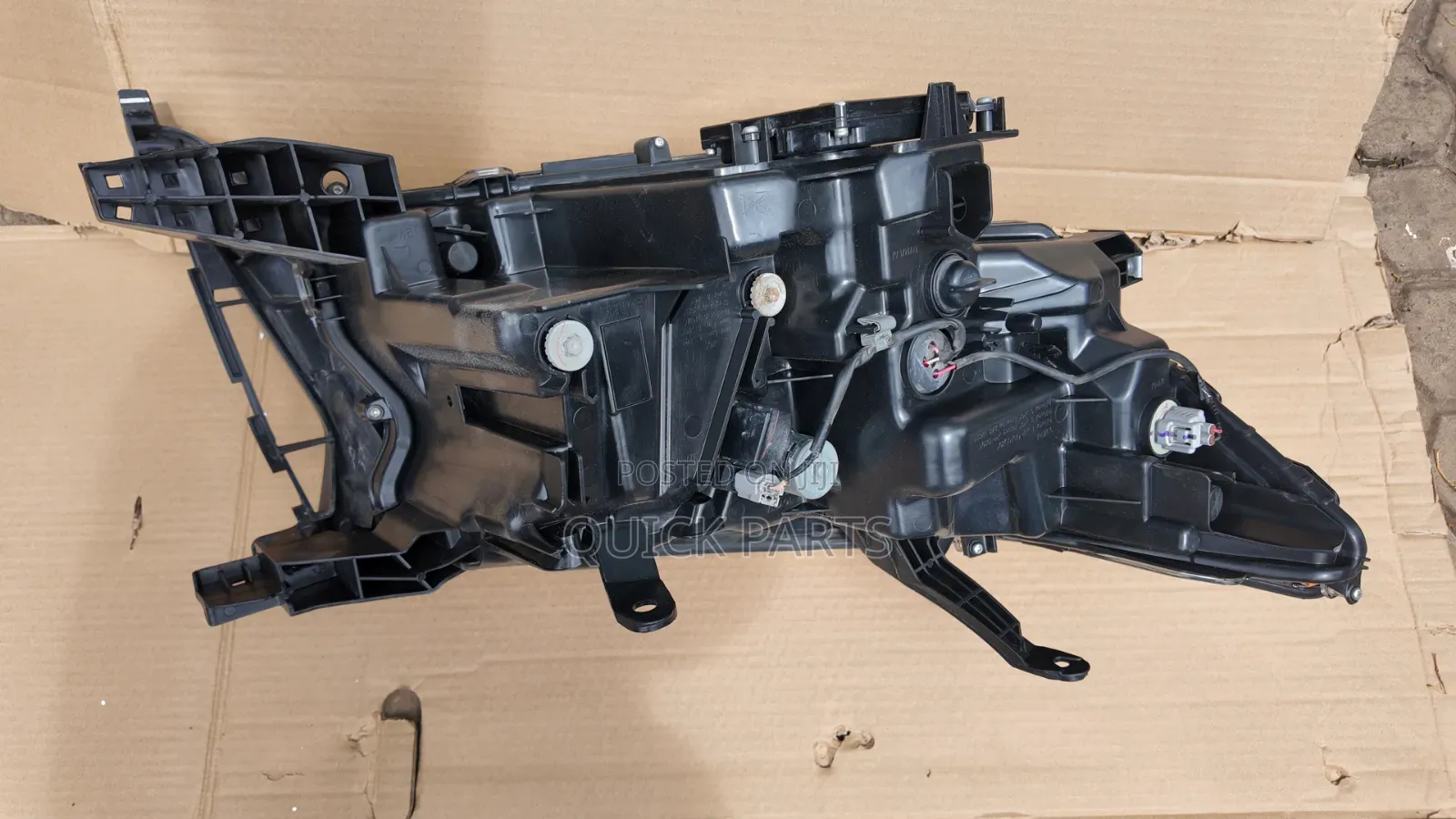 Toyota Landcruiser Prado 2019 LHS Headlight