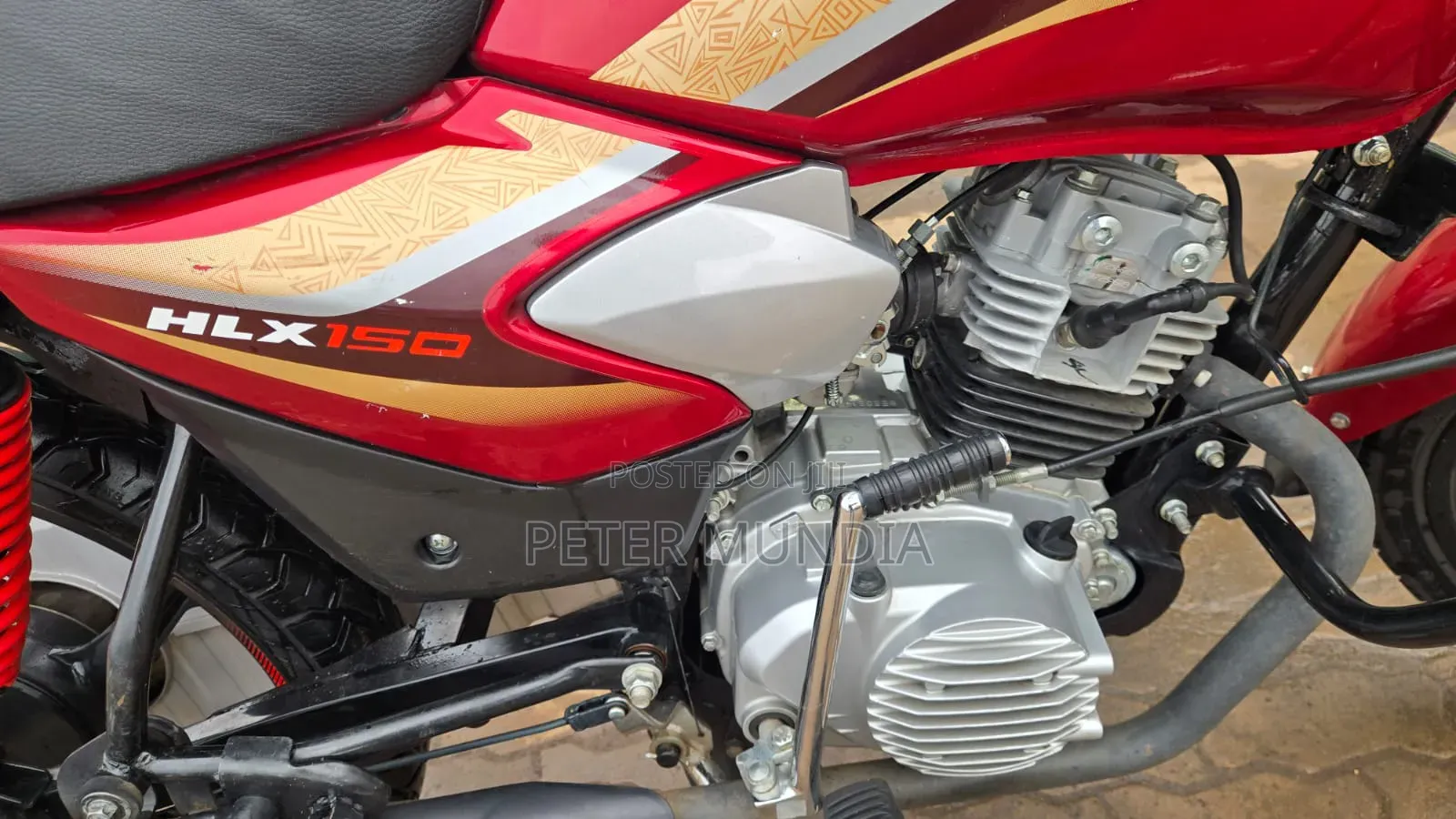 New TVS HLX Plus ES 2025 Red