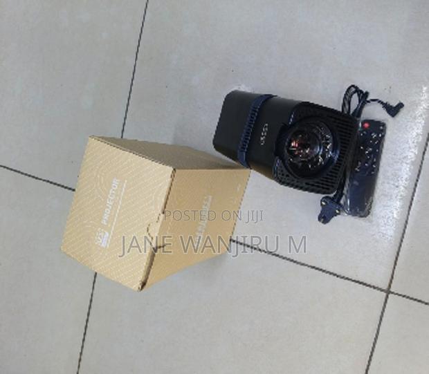 Hy320 Mini Projector – Home Cinema Experience - thumbnail 2