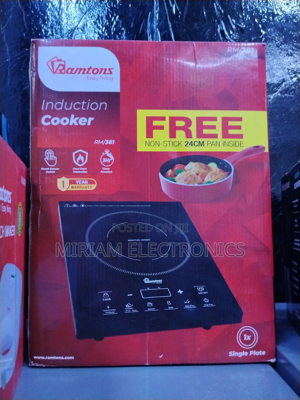 Induction Cooker +Free Non Stick 24 Cm Pan Inside Black- Rm/381