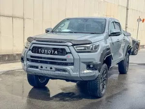 Toyota Hilux 2022 Silver