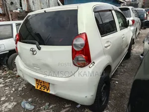 Toyota Passo 2012 White