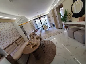 2bdrm Apartment in Westlands, Raphta Road Area for sale