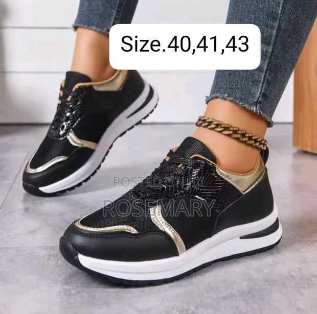 Unisex Classic Sneakers - thumbnail 2