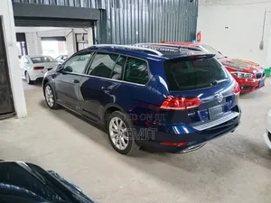 Volkswagen Golf 1.4T TSI FWD 2020 Blue