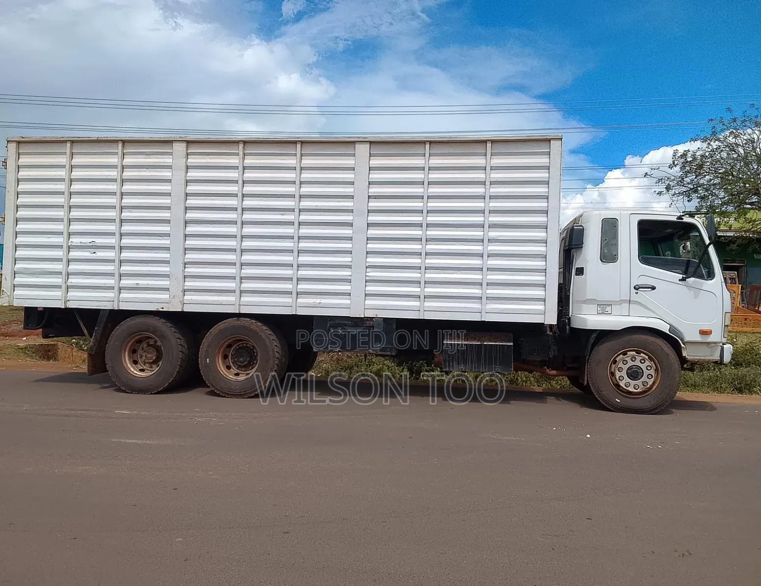 Mitsubishi Fuzo Intercooler Lorry