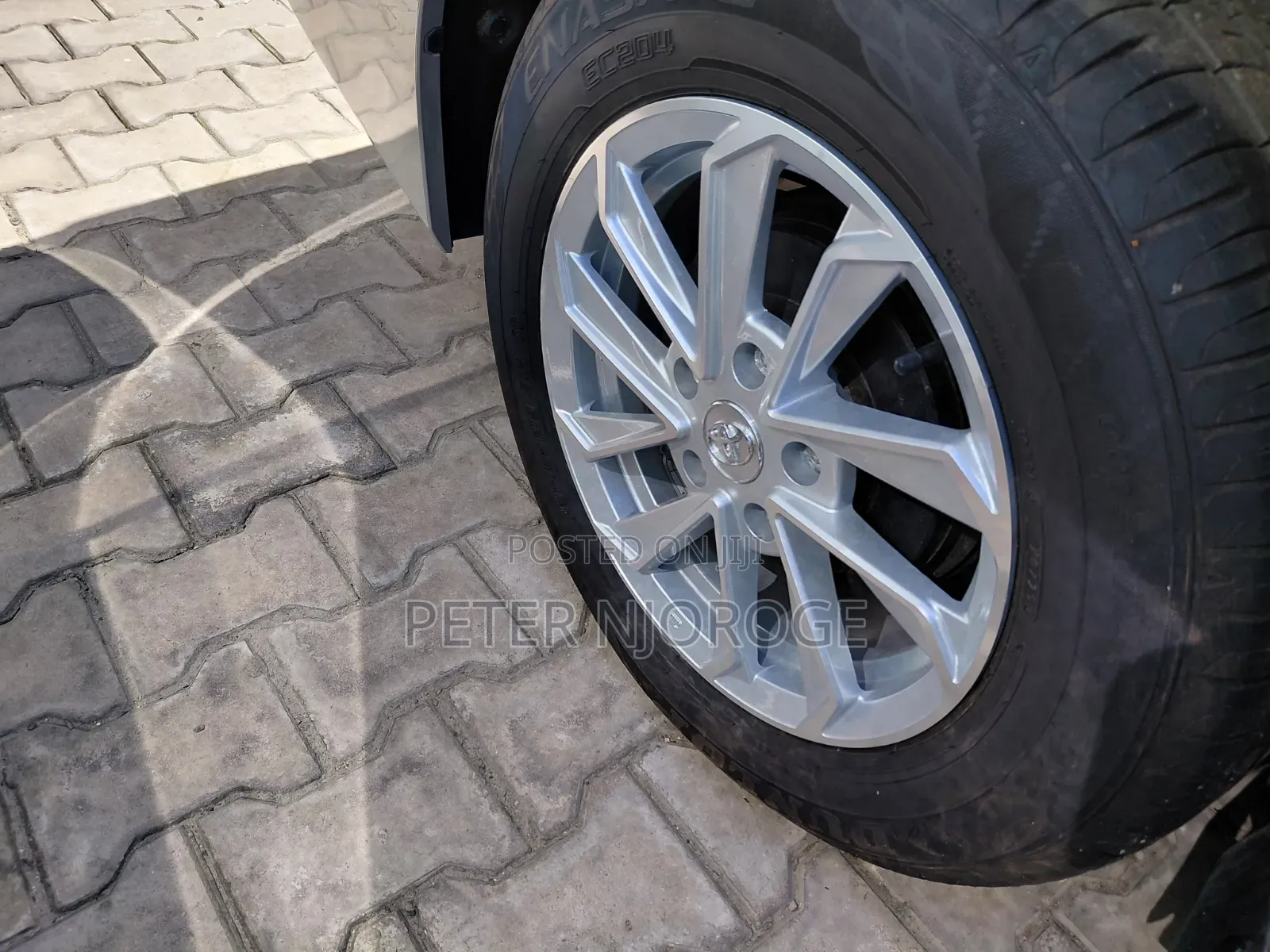 Toyota Noah 2019 Silver