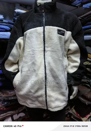 Quality Casual Woollen Zipper All Weather Unisex Sweater