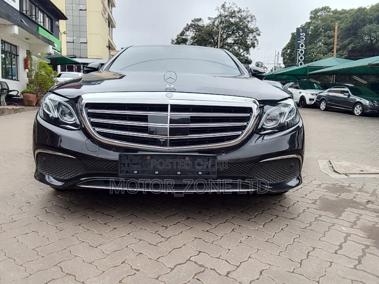 Mercedes-Benz E400 2017 Black