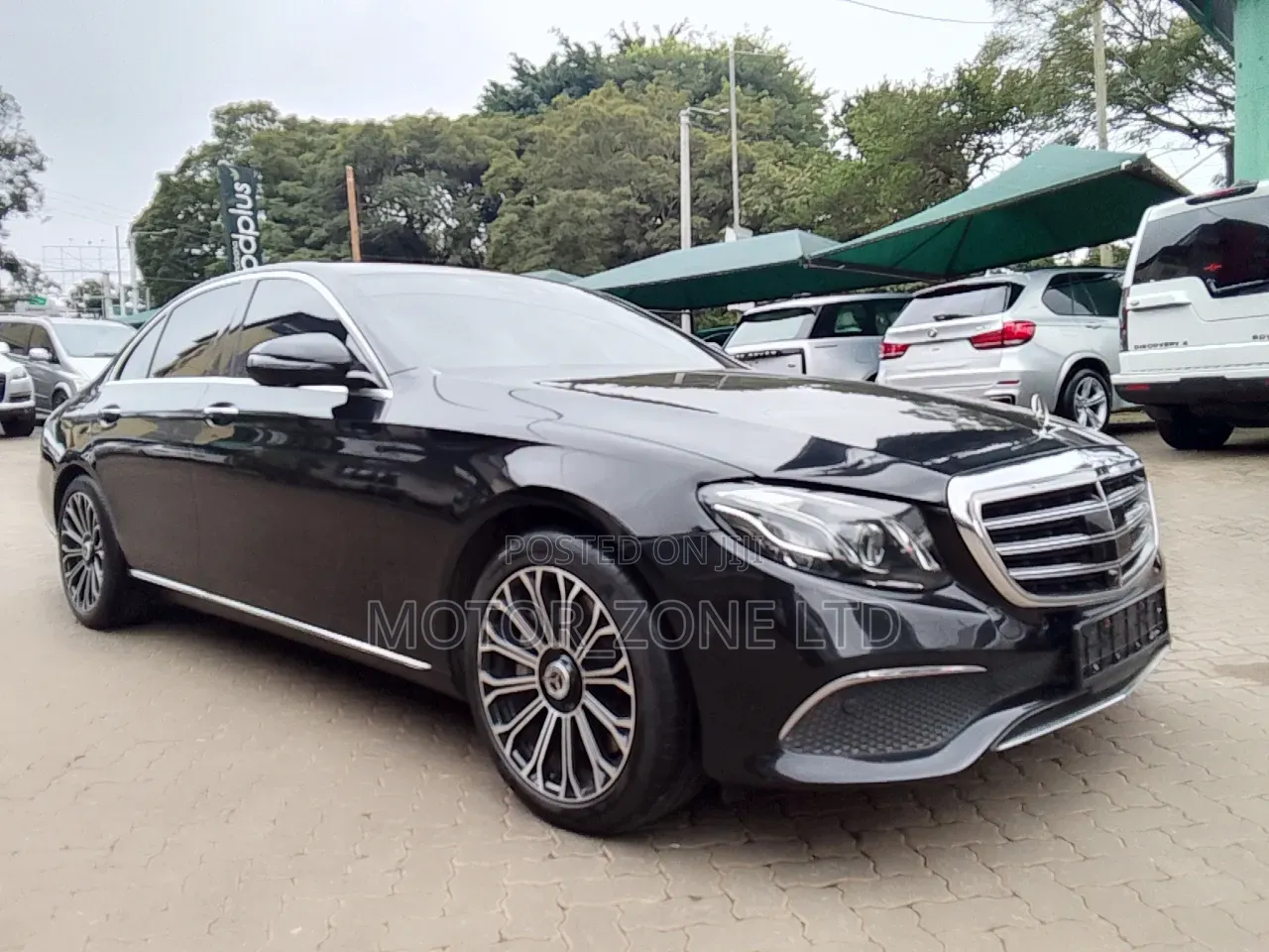Mercedes-Benz E400 2017 Black