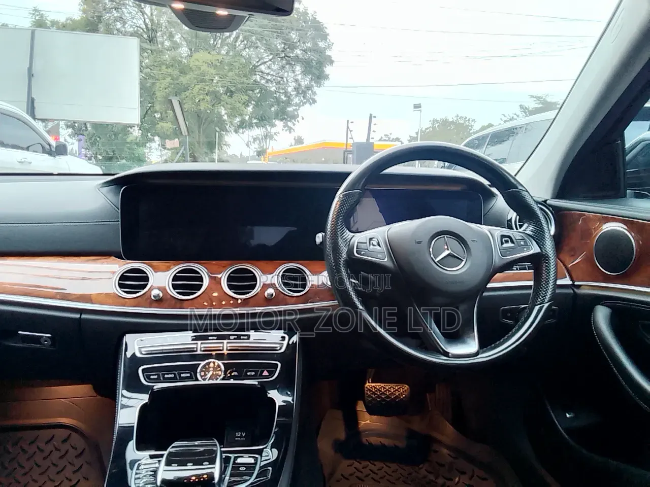 Mercedes-Benz E400 2017 Black