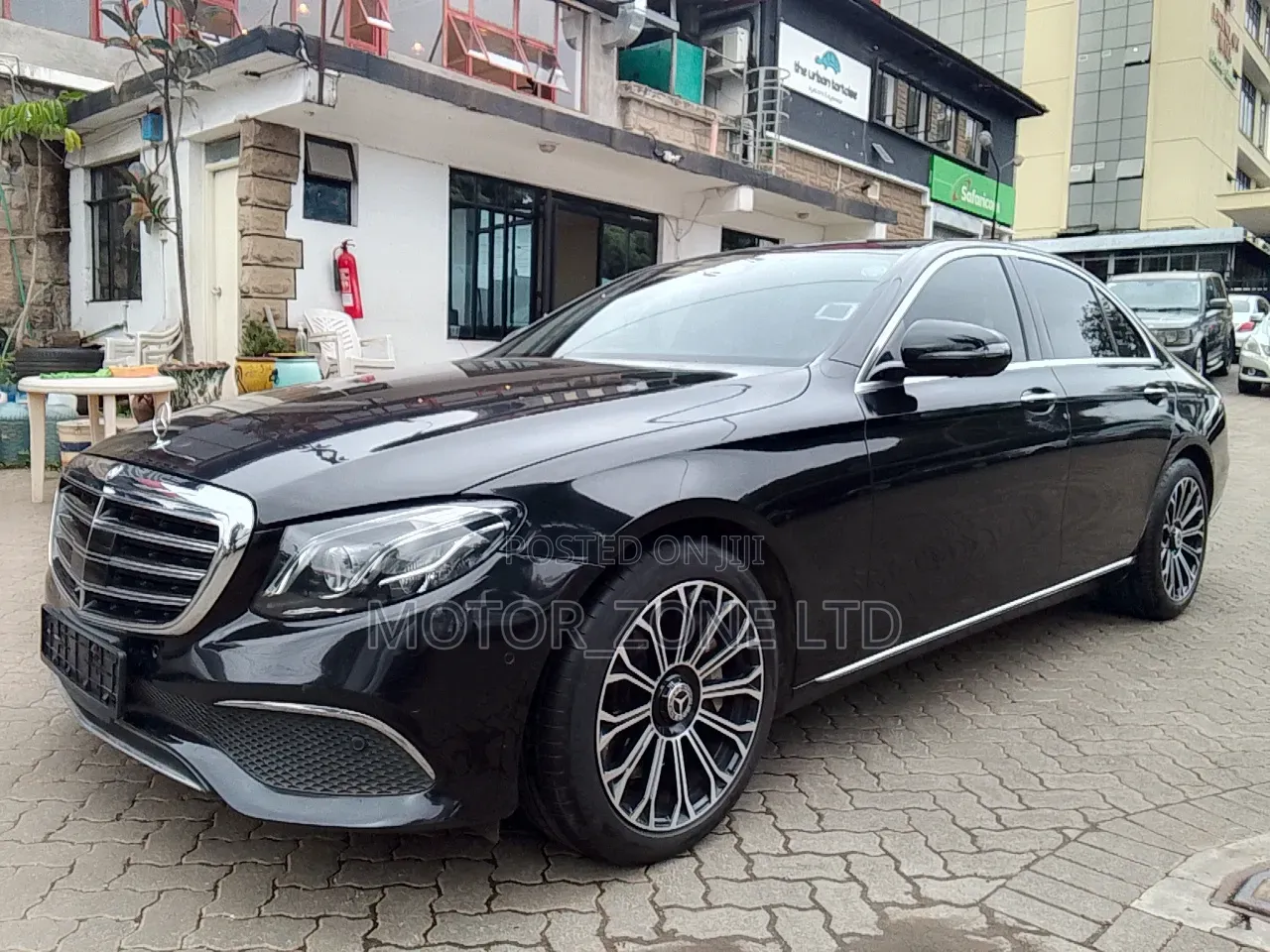 Mercedes-Benz E400 2017 Black