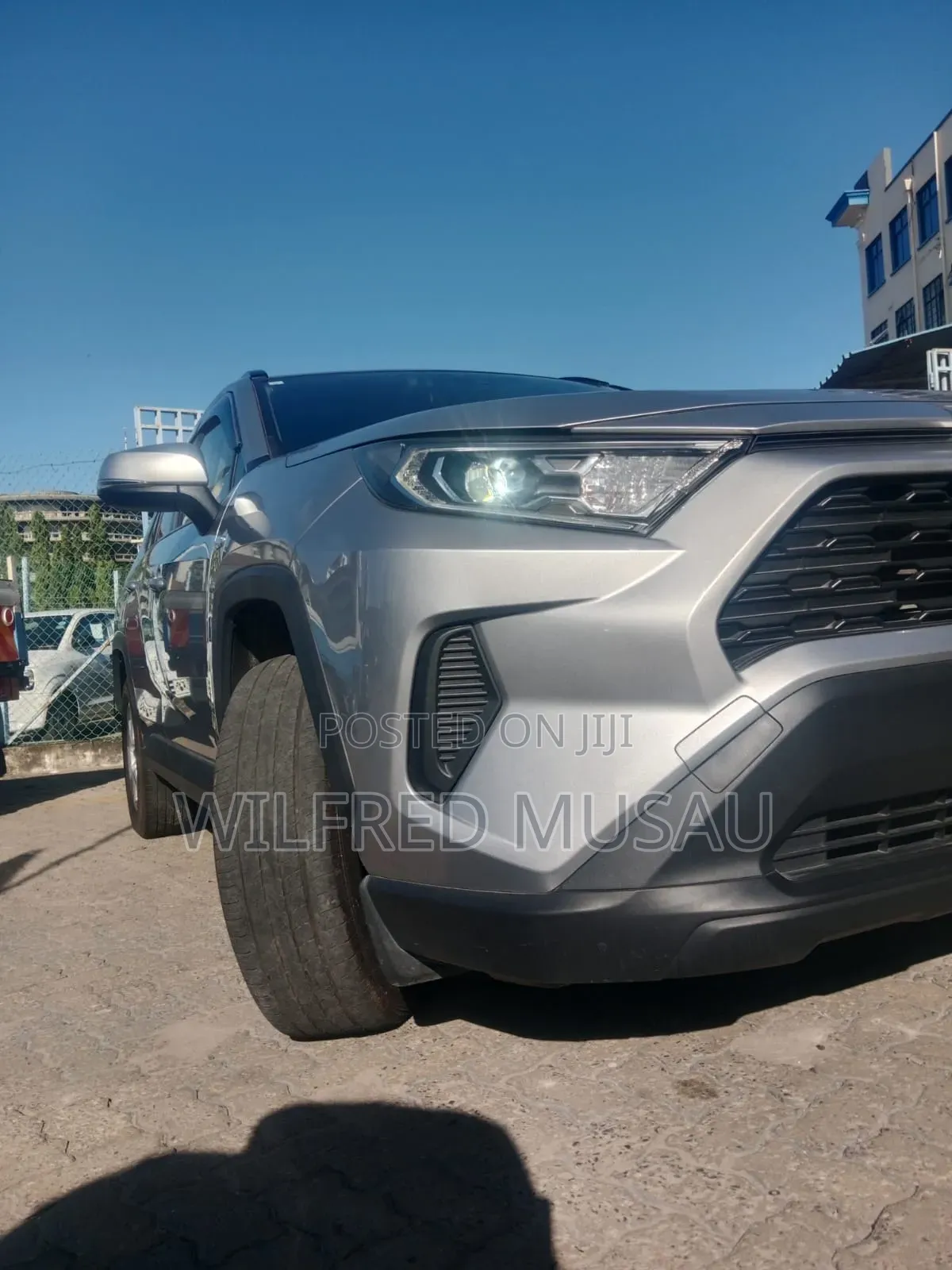 Toyota RAV4 Hybrid 2020 Silver