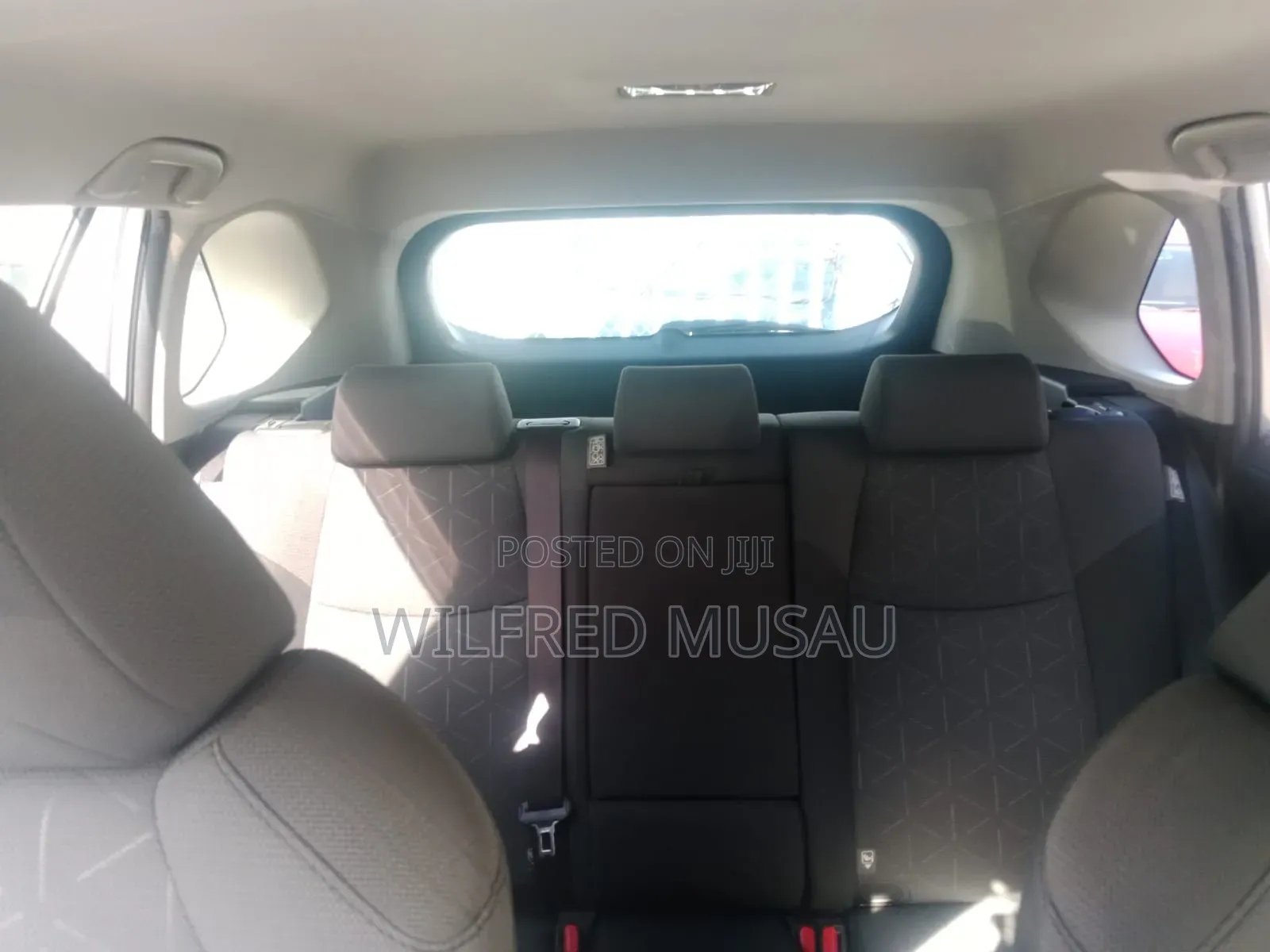 Toyota RAV4 Hybrid 2020 Silver