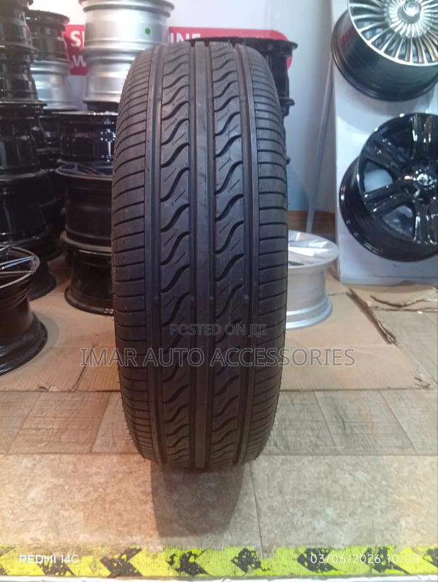 Double King Dk318 215/65r16 Tire - Quiet Touring Tread Design