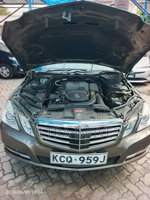 Mercedes-Benz E250 2013 Brown