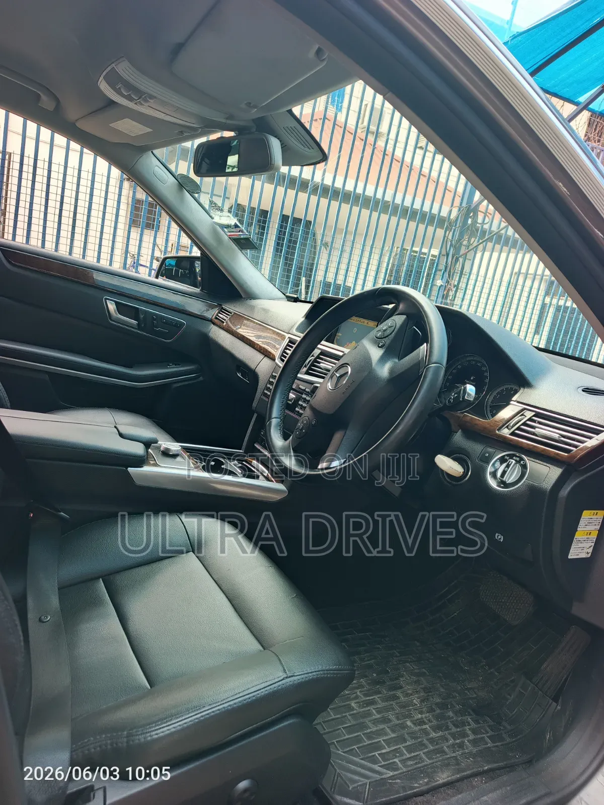 Mercedes-Benz E250 2013 Brown