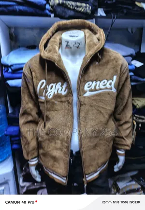 Quality Casual Woollen Zipper Allweather Fleech Sweater Available