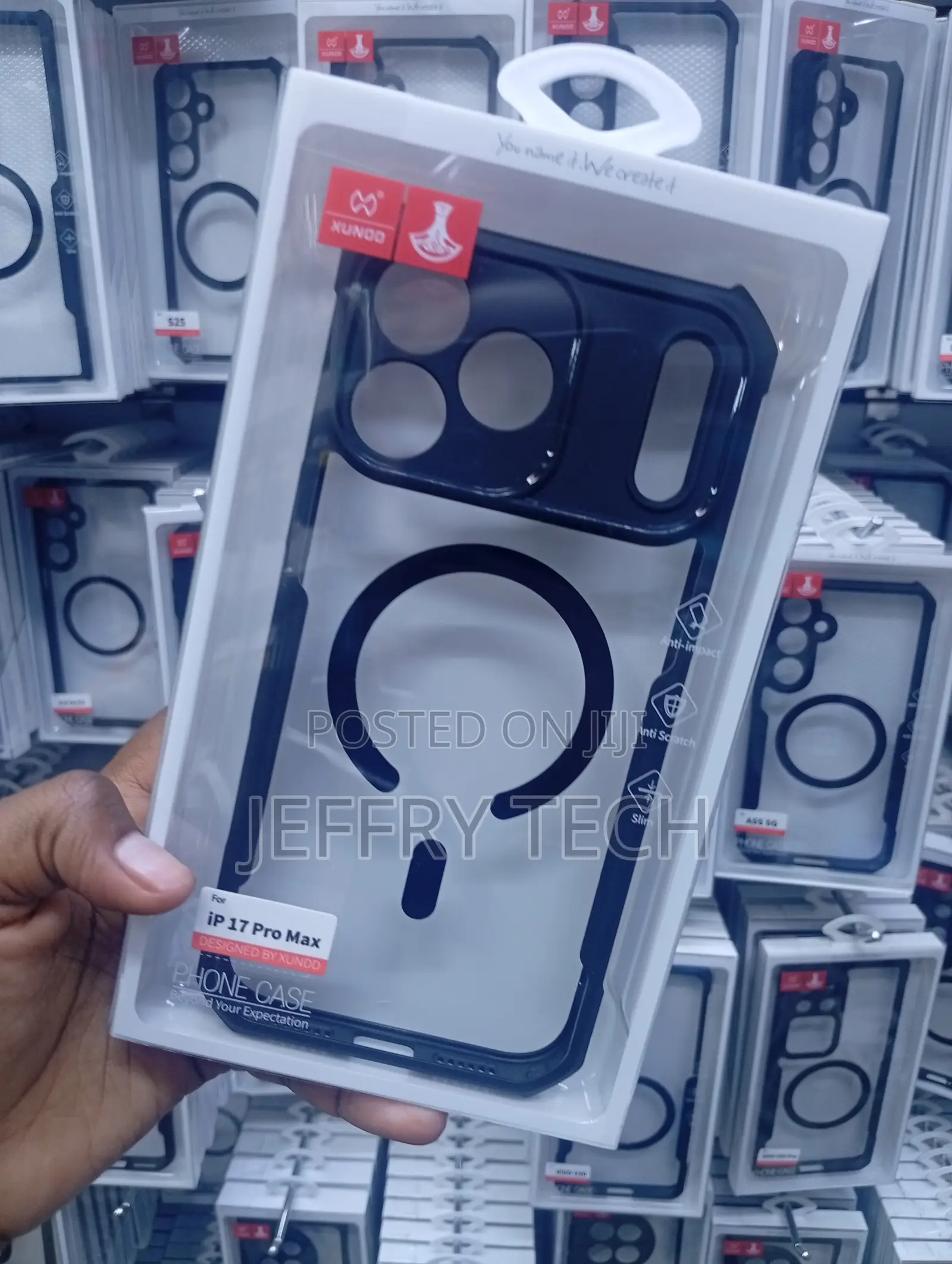iPhone 17 Pro Max Grippy Tecure on the Sides Case