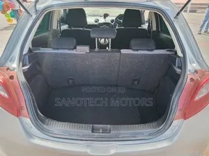 Mazda Demio 2012 Silver